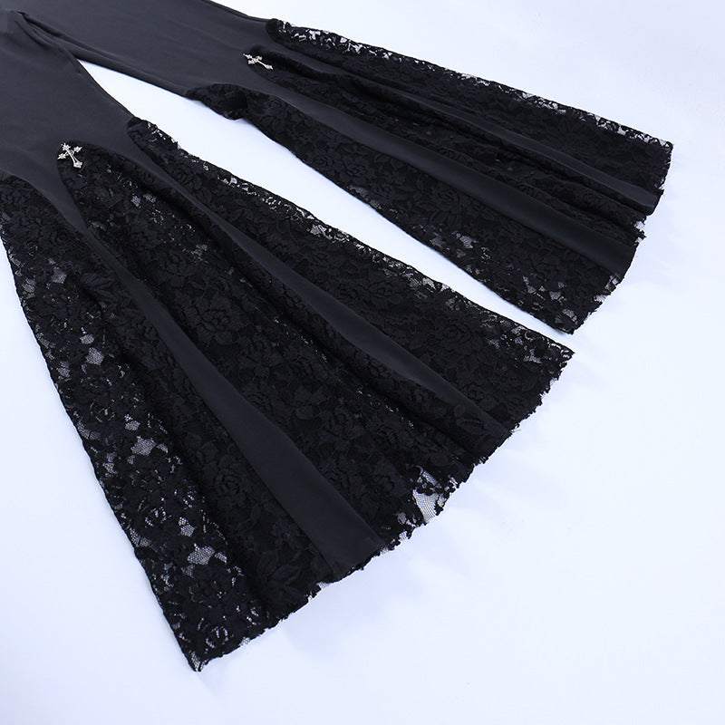 Calça Flare Gótica com Renda e Cruz