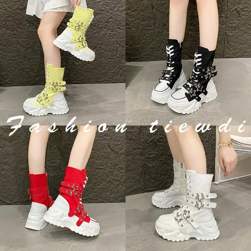 Novas Botas Femininas Y2K Rock Plataforma Verão 2026 Góticas com Fivela de Cinto de Estrela de Metal, Sola Grossa, Cano Médio, Calçados Punk de Designer