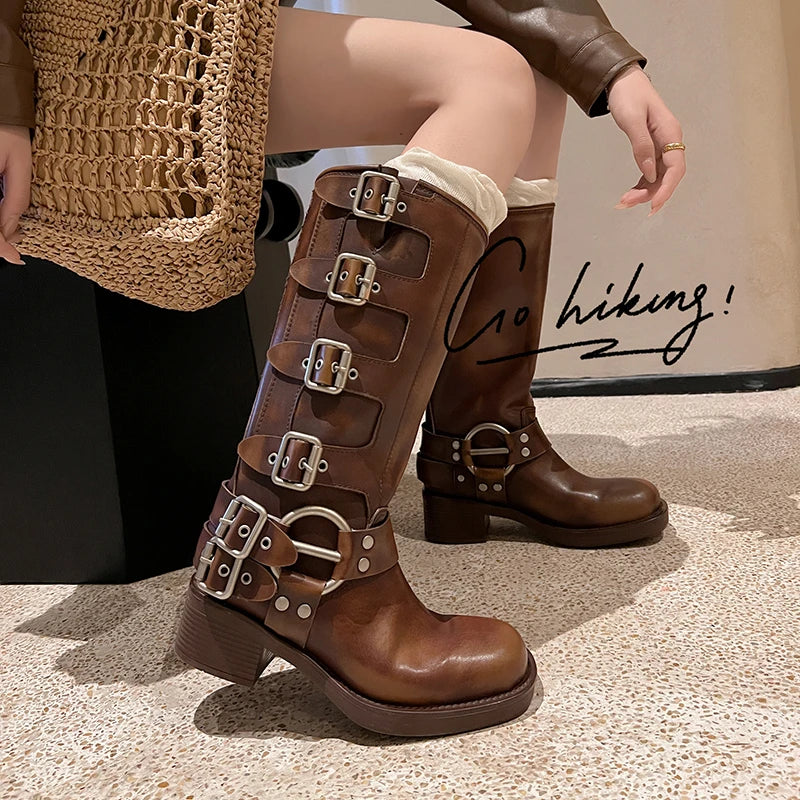 Botas Altas de Couro Genuíno para Mulheres com Fivela de Metal, Bico Quadrado, Estilo Punk, Salto Grosso, Botas de Motociclista