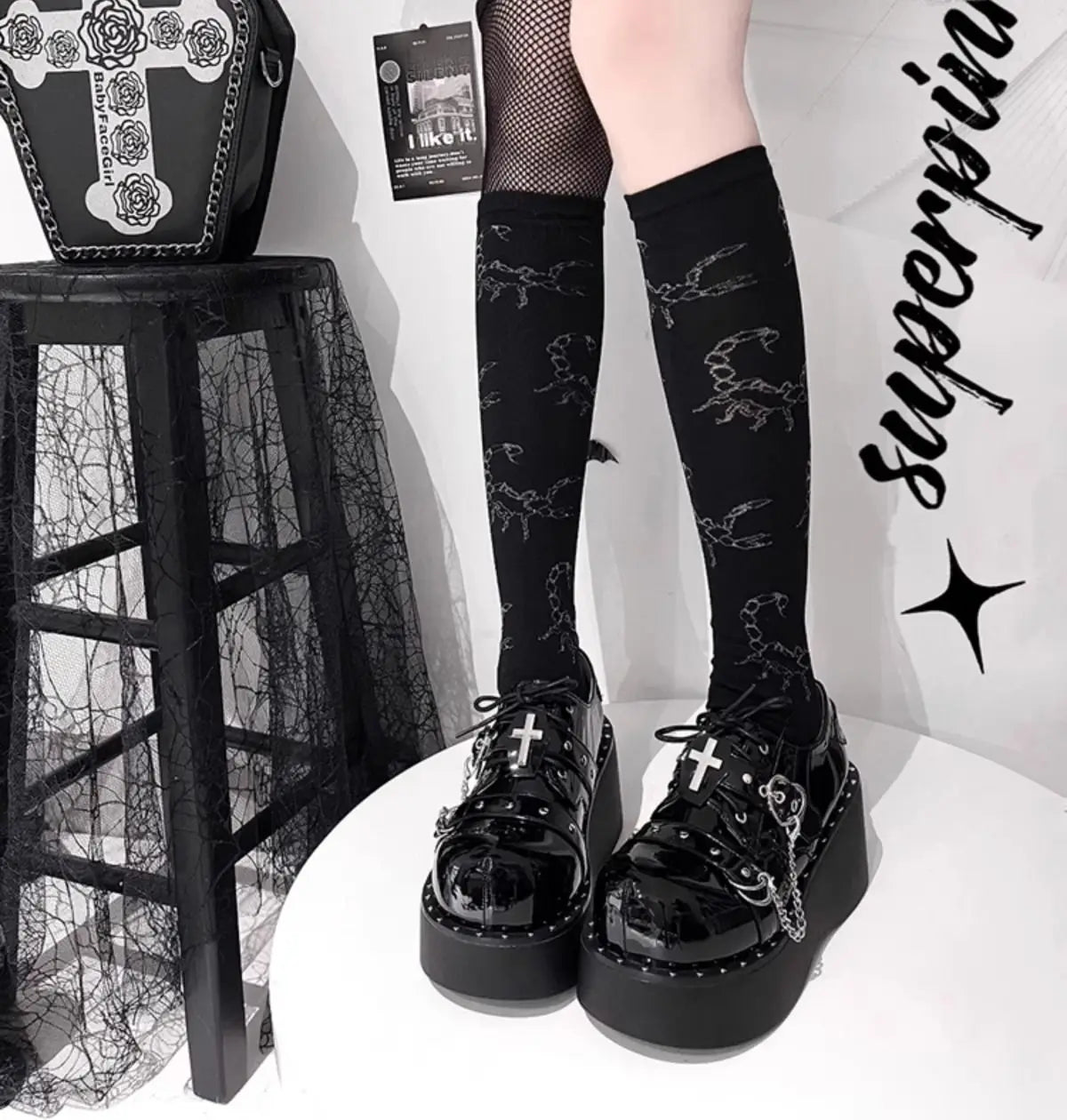 Sapato Plataforma Slip-On Gótico Punk