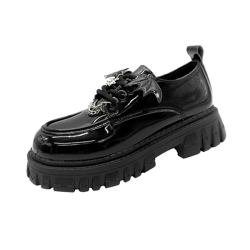 Punk vento moda único sapatos outono novo diabo bat asas gótico sapatos femininos fundo grosso plataforma à prova dwaterproof água corrente de metal