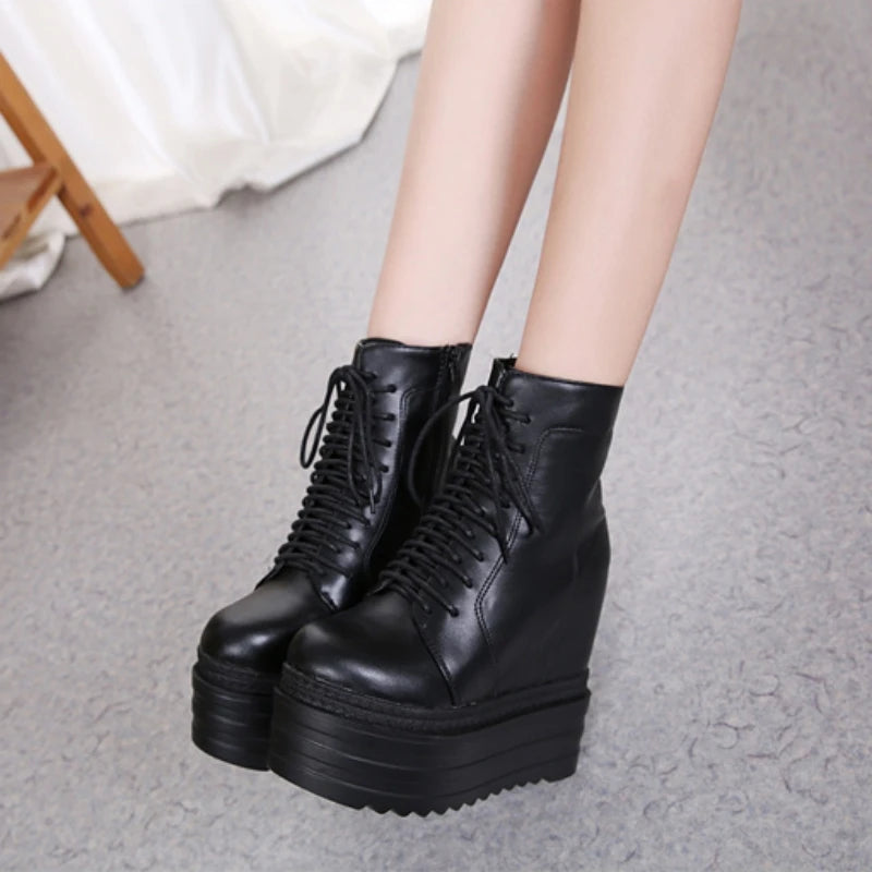 Bota Punk Plataforma 14cm