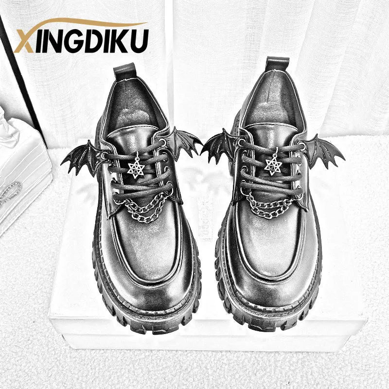 Punk vento moda único sapatos outono novo diabo bat asas gótico sapatos femininos fundo grosso plataforma à prova dwaterproof água corrente de metal