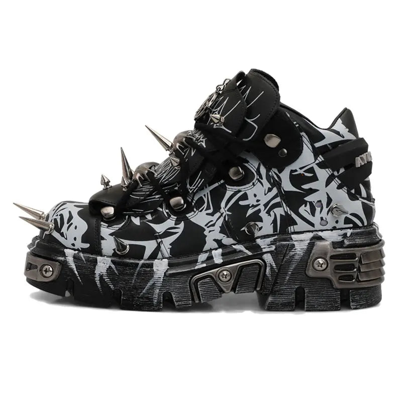 2026 Novo Design Original Plataforma Graffiti Unissex com Rebites Escuros Estilo Rock Punk, Tênis Casual Dad Shoes com Sola Plataforma